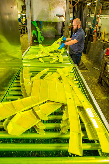 Southwest United Industries Tulsa, Non-Destructive Testing - Flourescent Penetrant Inspection Metal Processing
